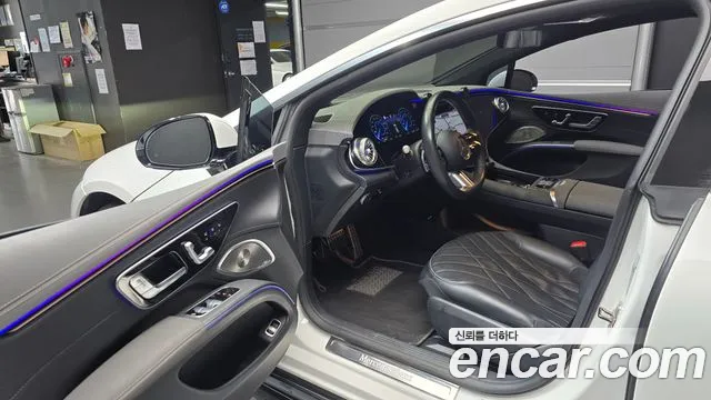 Mercedes-Benz EQS 2023 — фото 13
