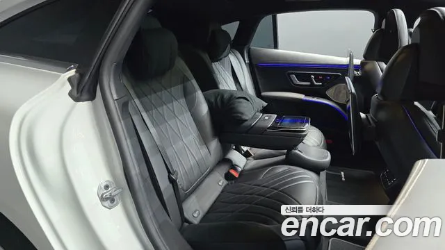 Mercedes-Benz EQS 2023 — фото 17