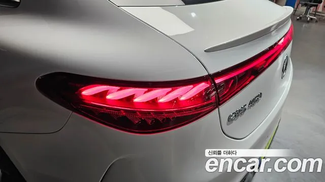 Mercedes-Benz EQS 2023 — фото 9