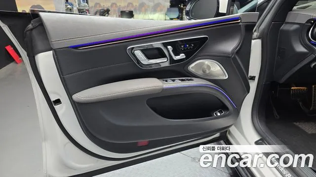 Mercedes-Benz EQS 2023 — фото 14