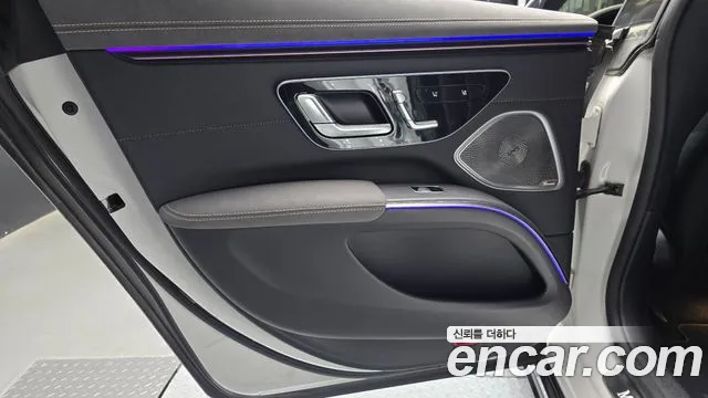 Mercedes-Benz EQS 2023 — фото 15