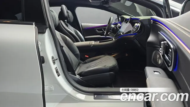 Mercedes-Benz EQS 2023 — фото 16