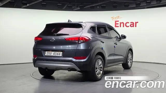 Hyundai Tucson 2018 — фото 2