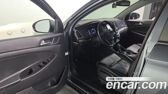 Hyundai Tucson 2018 — фото 10