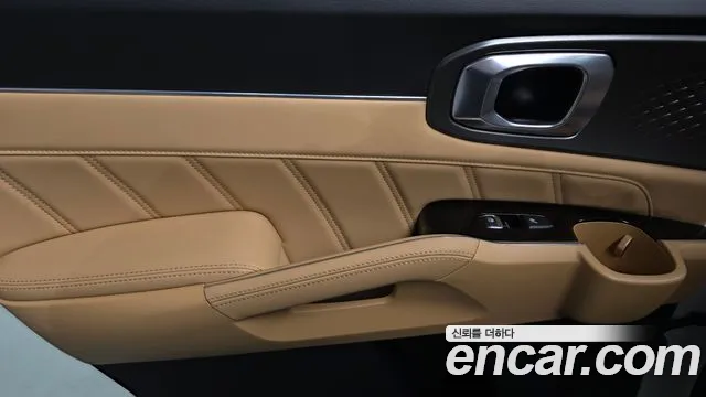 Kia Sorento 2023 — фото 15