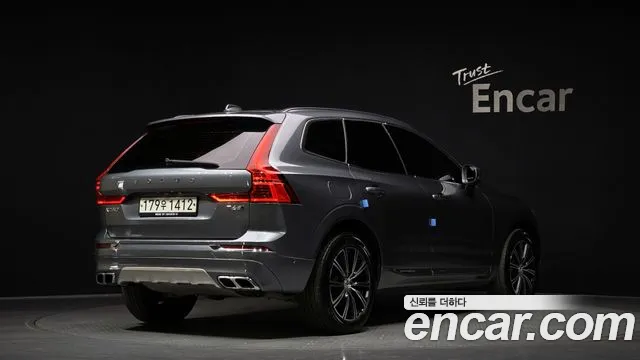 Volvo XC60 2019 — фото 2