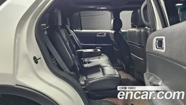 Ford Explorer 2015 — фото 11