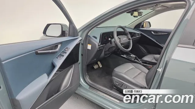 Kia Niro 2022 — фото 10