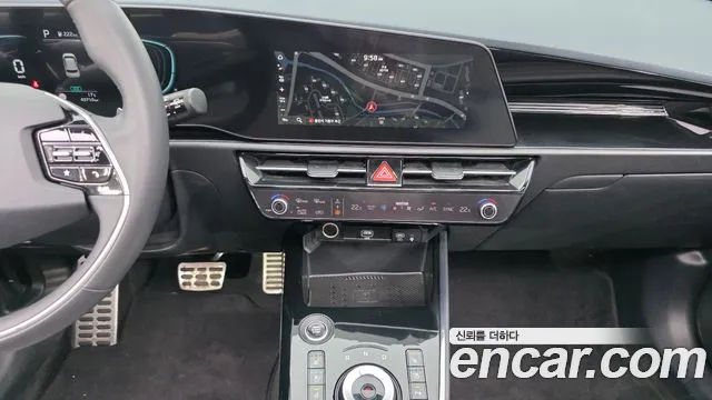 Kia Niro 2022 — фото 14