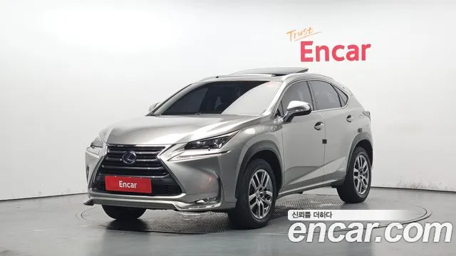 Lexus NX 2017 — фото 1