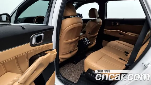Kia Sorento 2023 — фото 16