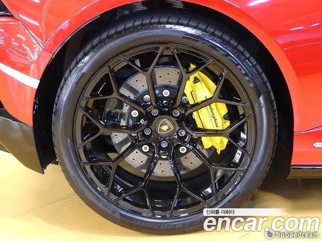 Lamborghini Huracan 2023 — фото 9