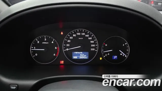 Hyundai Starex 2021 — фото 8