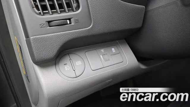 Hyundai Starex 2021 — фото 16