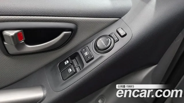 Hyundai Starex 2021 — фото 18