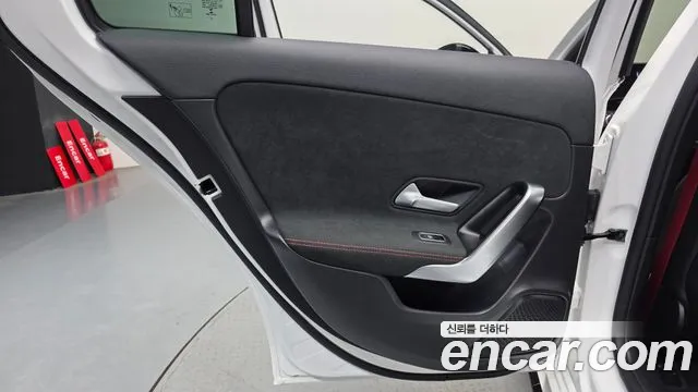 Mercedes-Benz A-Class 2023 — фото 15