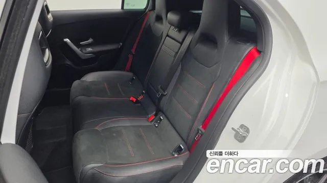 Mercedes-Benz A-Class 2023 — фото 16