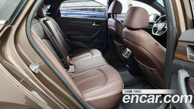 Hyundai Sonata 2018 — фото 12