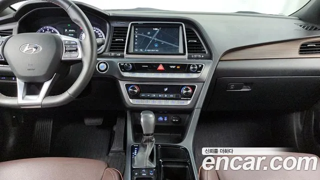 Hyundai Sonata 2018 — фото 14