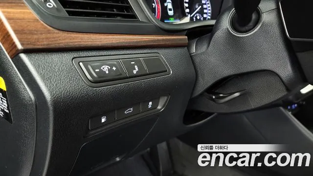 Hyundai Sonata 2018 — фото 16