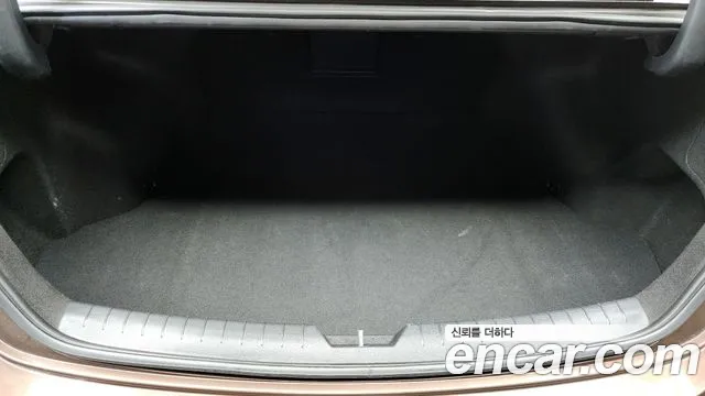 Hyundai Sonata 2018 — фото 20