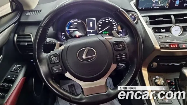 Lexus NX 2021 — фото 12
