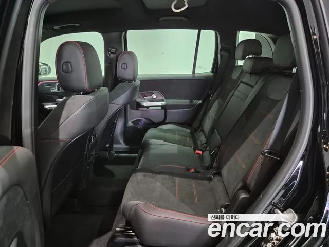Mercedes-Benz GLB-Class 2025 — фото 11