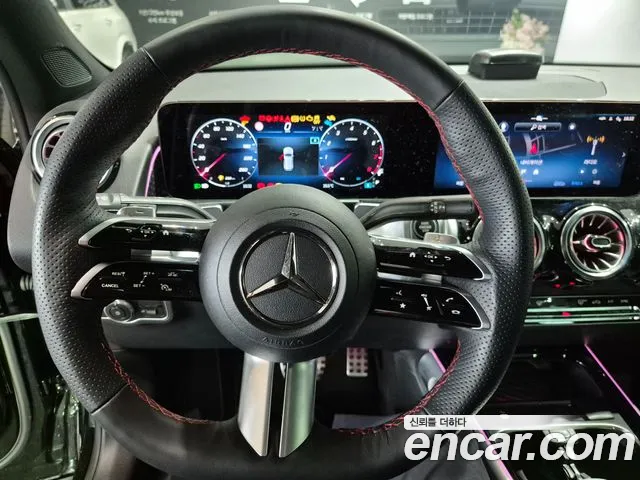 Mercedes-Benz GLB-Class 2025 — фото 12