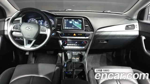Hyundai Sonata 2019 — фото 10
