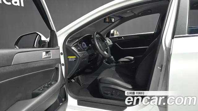 Hyundai Sonata 2019 — фото 13