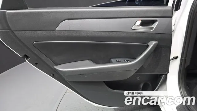 Hyundai Sonata 2019 — фото 15