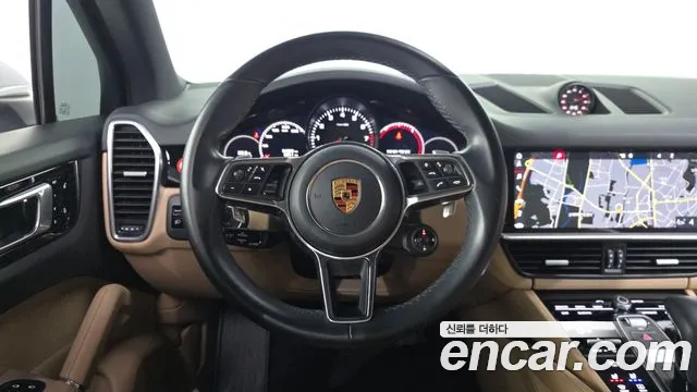Porsche Cayenne 2019 — фото 14