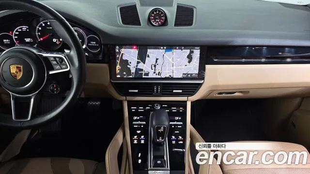 Porsche Cayenne 2019 — фото 15