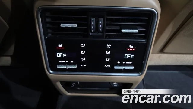 Porsche Cayenne 2019 — фото 18