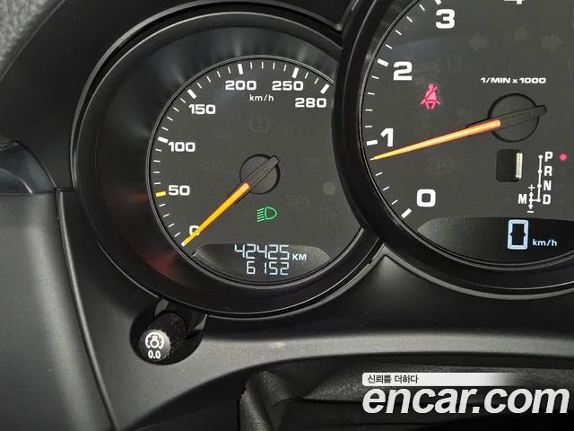 Porsche Macan 2019 — фото 6