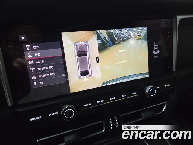 Porsche Macan 2019 — фото 15