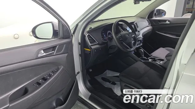 Hyundai Tucson 2016 — фото 10