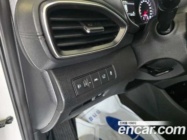 Hyundai Santafe 2021 — фото 15