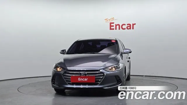 Hyundai AVANTE 2017 — фото 3
