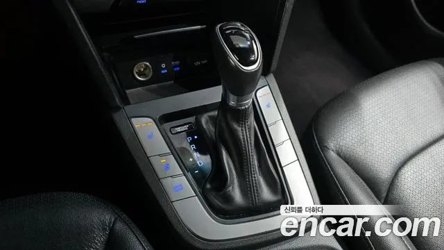 Hyundai AVANTE 2017 — фото 9