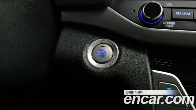 Hyundai AVANTE 2017 — фото 19