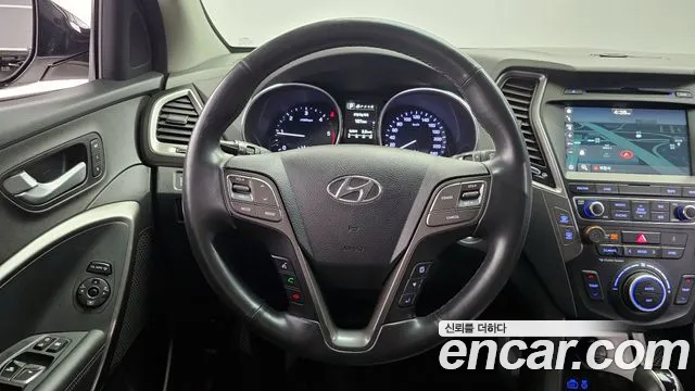 Hyundai Santafe 2016 — фото 19