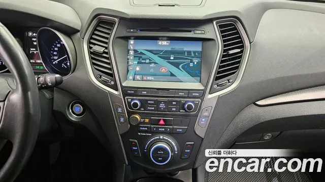 Hyundai Santafe 2016 — фото 20