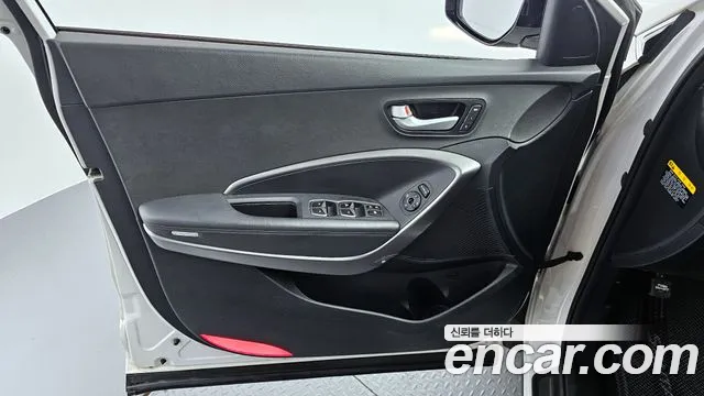Hyundai Santafe 2016 — фото 14