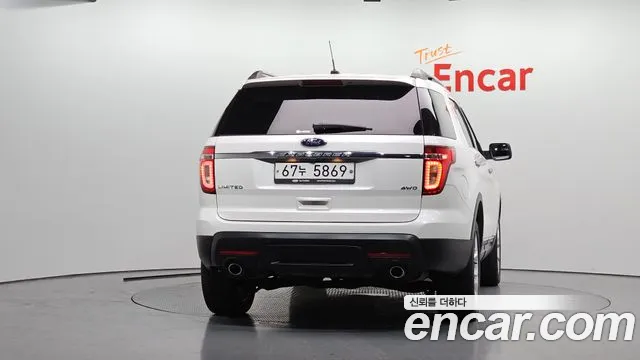 Ford Explorer 2015 — фото 4