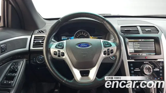 Ford Explorer 2015 — фото 13