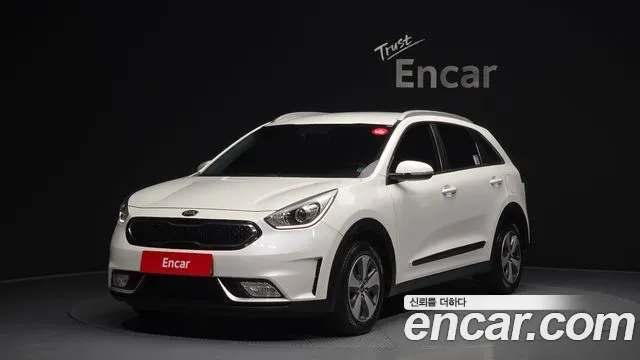 Kia Niro 2017 — фото 1