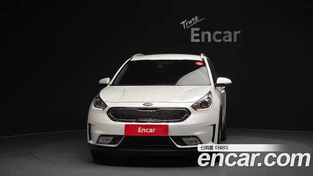 Kia Niro 2017 — фото 3