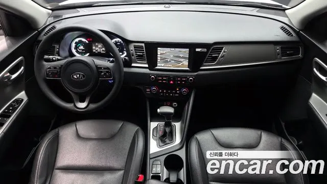 Kia Niro 2017 — фото 7