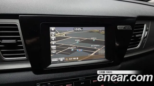 Kia Niro 2017 — фото 14